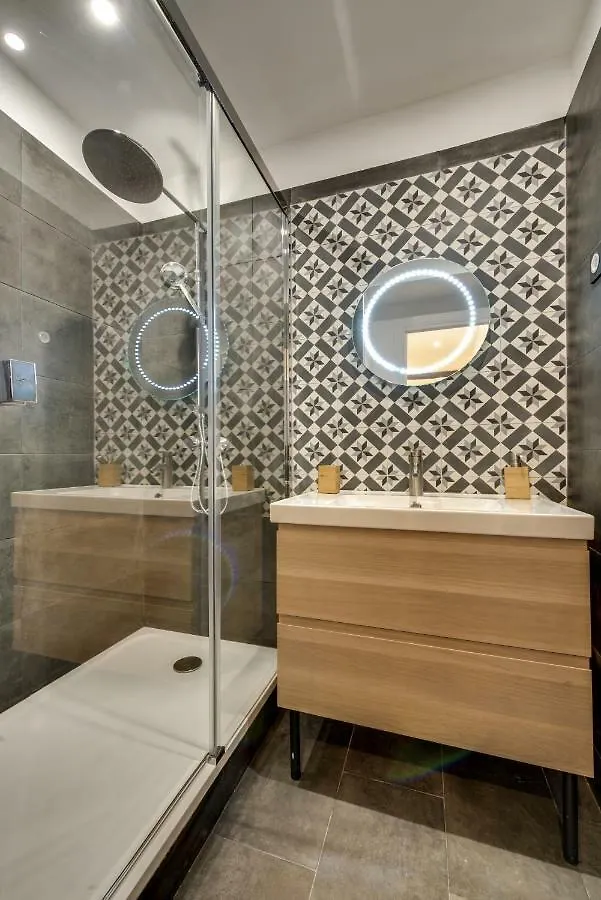 Beautiful Triplex In The Center Of Paris Apartment