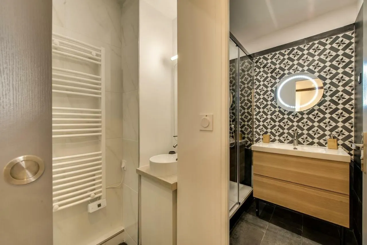 Beautiful Triplex In The Center Of Paris Apartment